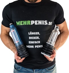 Chris hält die Pumpen in der Hand.