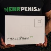 Penisverlängerung Artikelbild mit Chris und dem Phallosan.